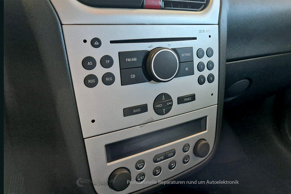 Navigation Reparatur Opel Zafira B